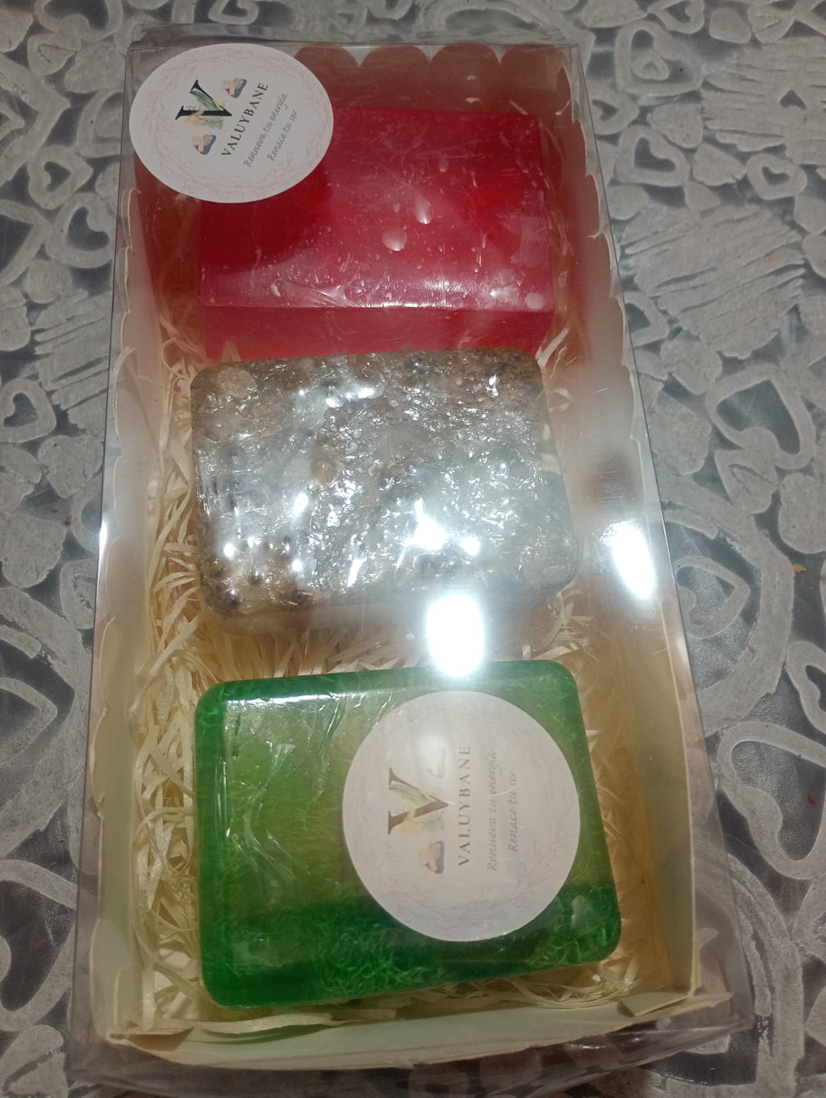 jabones, velas aromaticas, esencias y sales